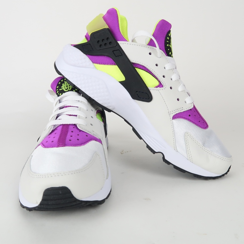 Sold! Nike Air Huarache